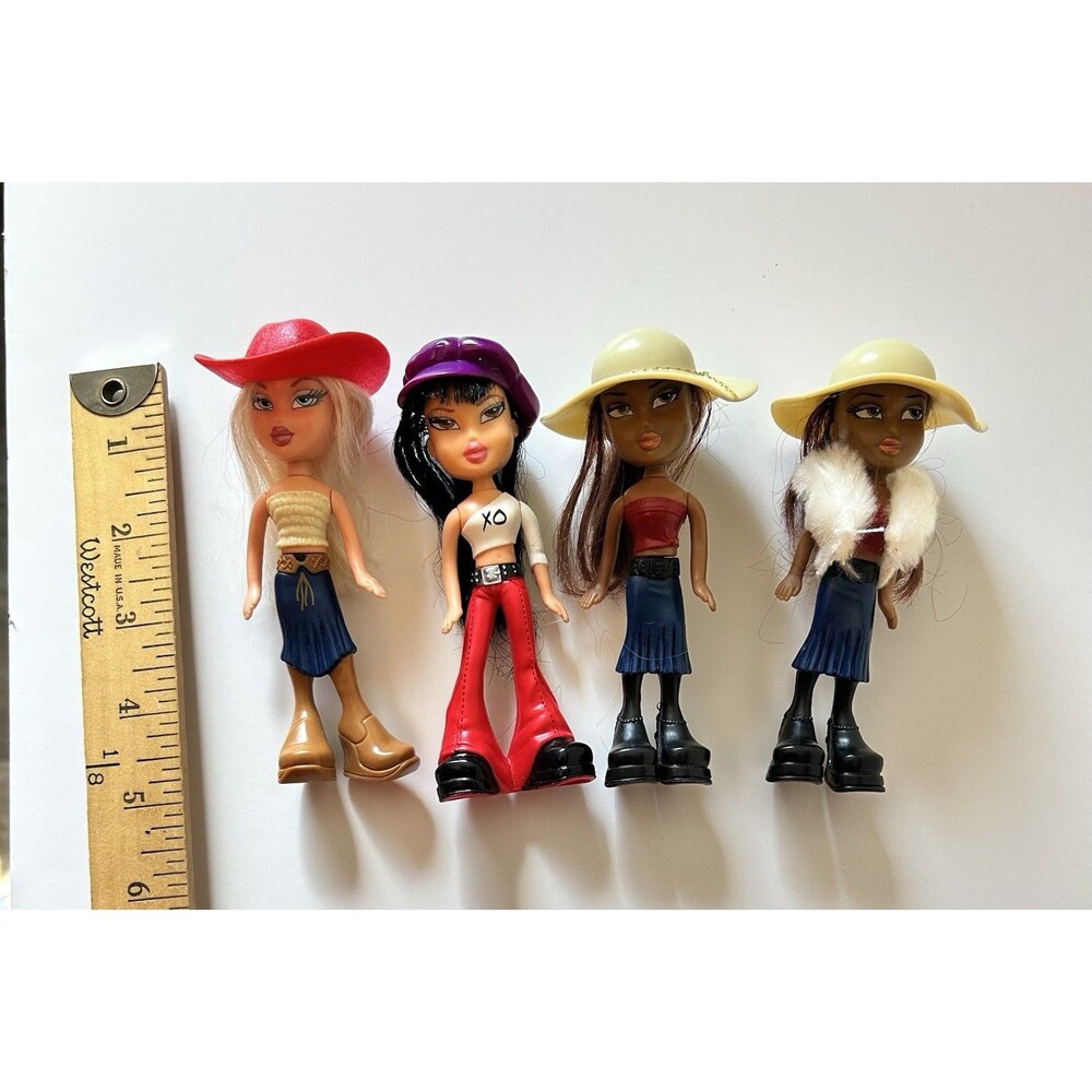 BRATZ McDonald's LOT of 4 Happy Meal Dolls Figures Toys - Picture 2 of 7